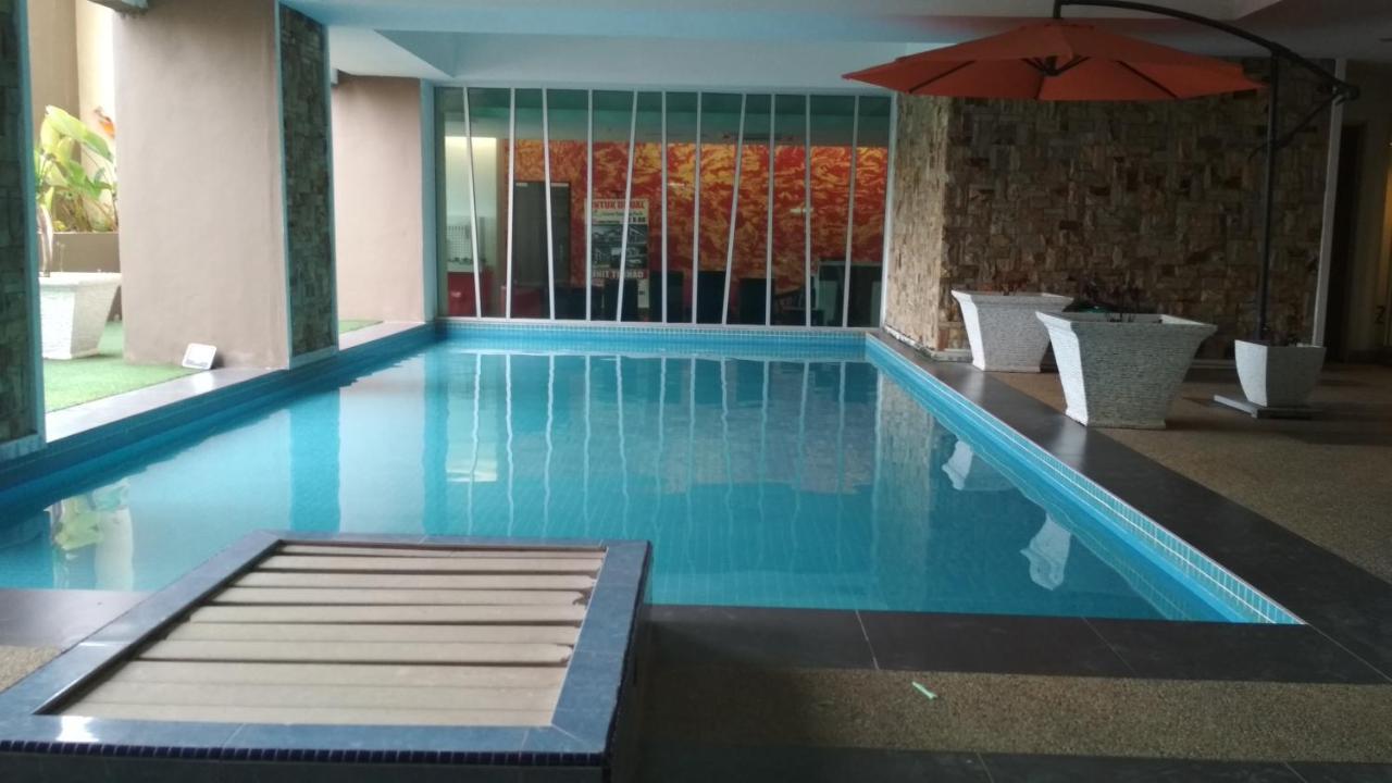 Risqi Apartment 2 Bedroom Wakaf Che Yeh Kota Bharu Esterno foto
