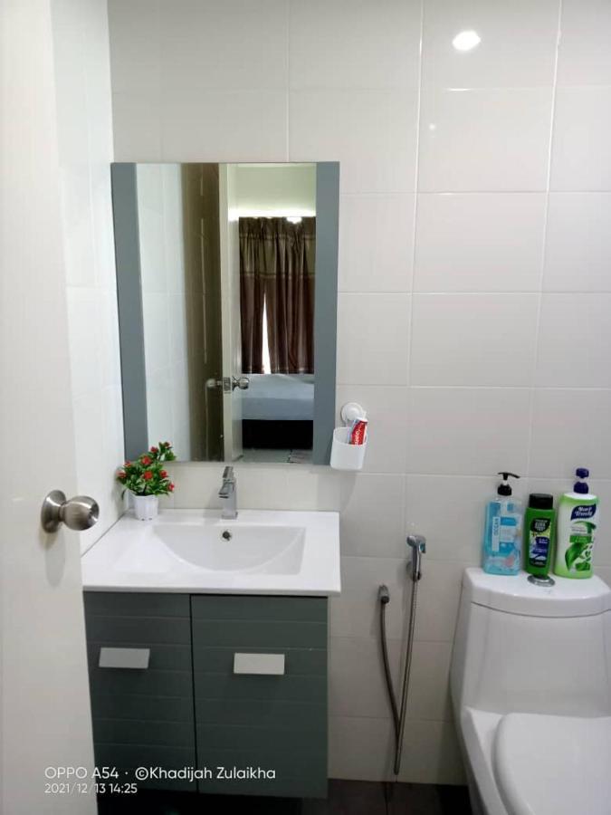 Risqi Apartment 2 Bedroom Wakaf Che Yeh Kota Bharu Esterno foto