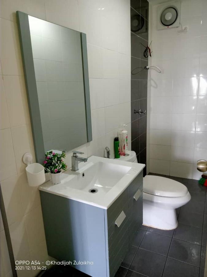 Risqi Apartment 2 Bedroom Wakaf Che Yeh Kota Bharu Esterno foto